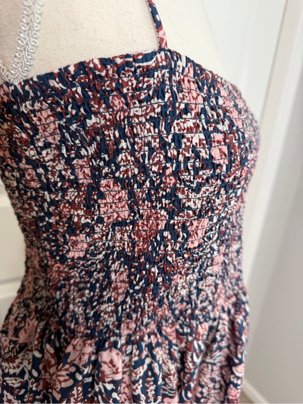 Ann Taylor Blue Pink Floral Smocked Flare Midi Dress 10 Spaghetti Straps Pockets - Picture 5 of 11